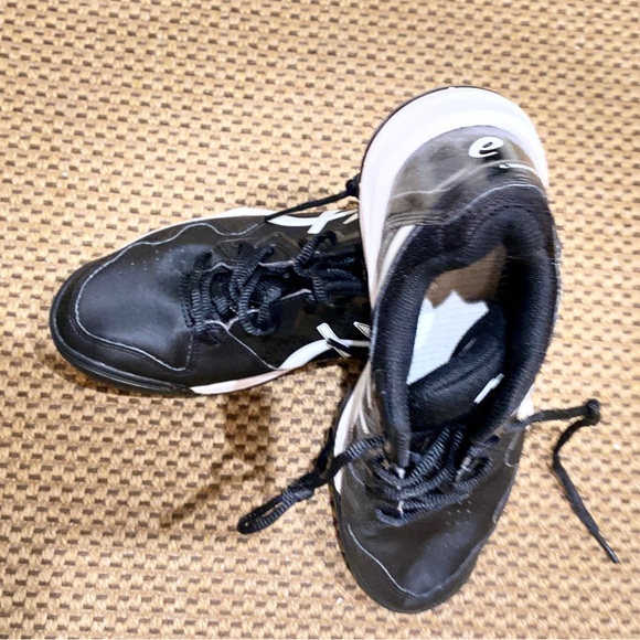 ASICS women athletic shoes 9 - Picture 4 of 9